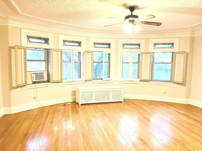 Photo - 1527 W Pratt Blvd