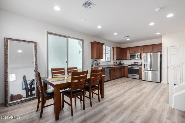Photo - 1280 W Sparrow Dr