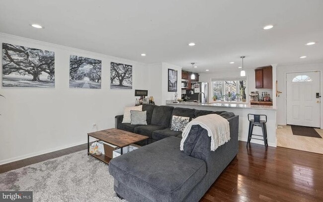 Photo - 7680 Wolford Way