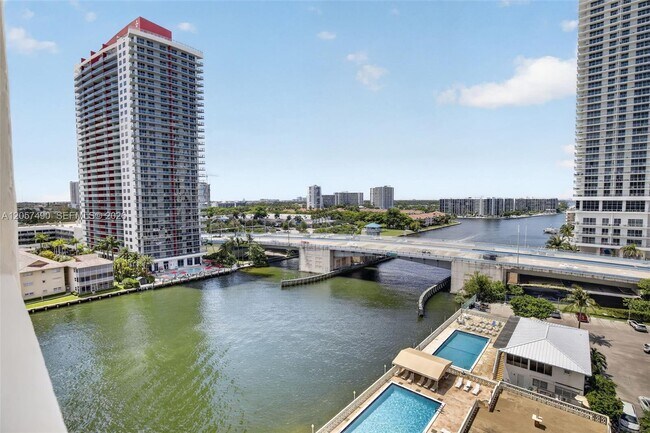 Photo - 1817 S Ocean Dr Unit PH-19
