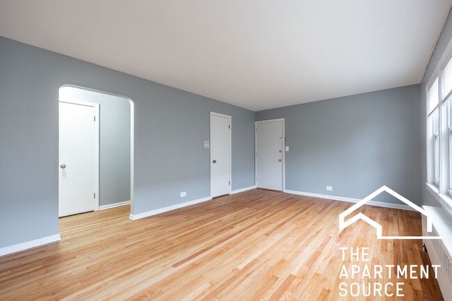 Photo - 6719 N California Ave Unit 1W