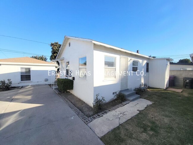 Building Photo - 2125 W Columbia St Rental