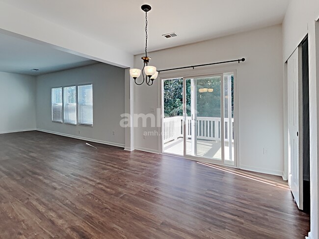 Photo - 1617 Shire Village Dr