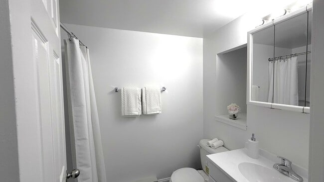 Bridgeport Suites