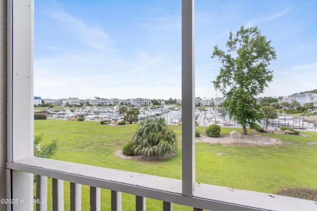 Photo - 2555 St James Dr SE Unit 304