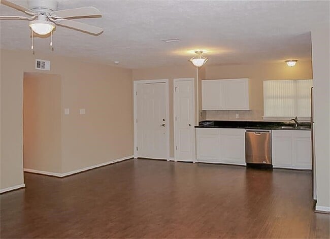 Photo - 13 Blue Fox Rd
