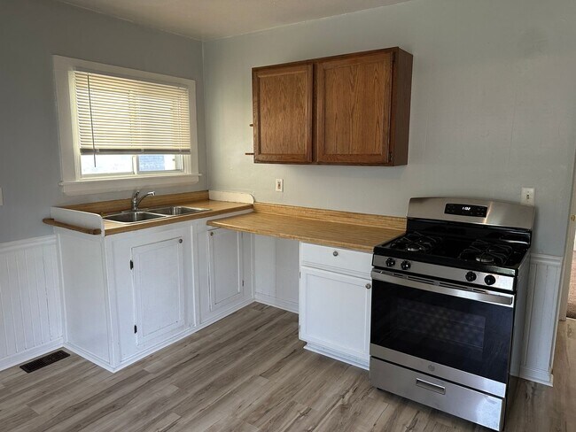 Photo - 451 4th St NW Unidad Apt 1