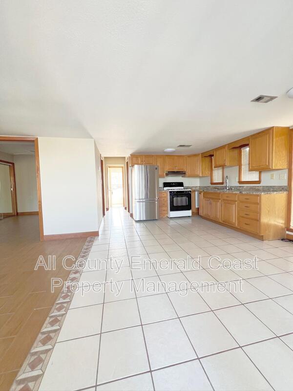 Photo - 365 Gulf Shore Dr