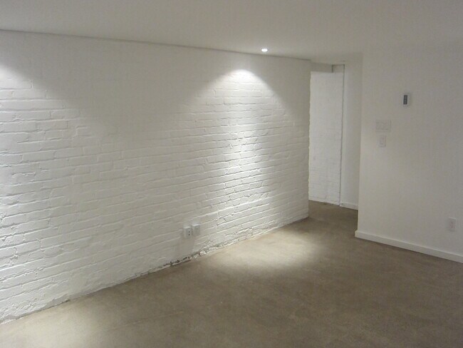 Photo - 183 Parkside Dr Unit 1