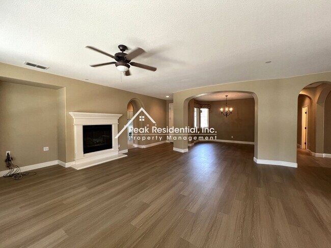 Photo - Beautiful 3bd/2.5ba Elk Grove Home