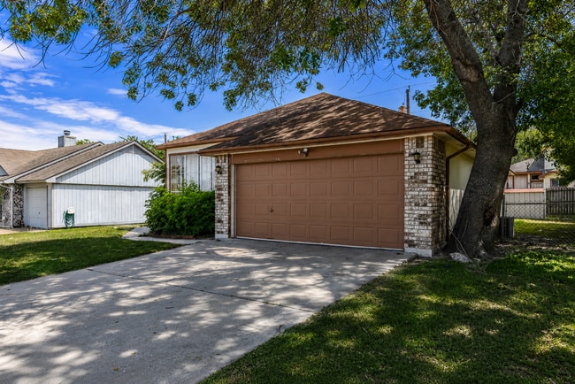 Photo - Charming Home in the Heart of Killeen - Ideal for Comfortable Living and Entertaining!