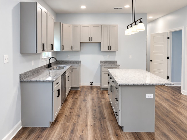 Photo - 2584 Tutwiler Ave