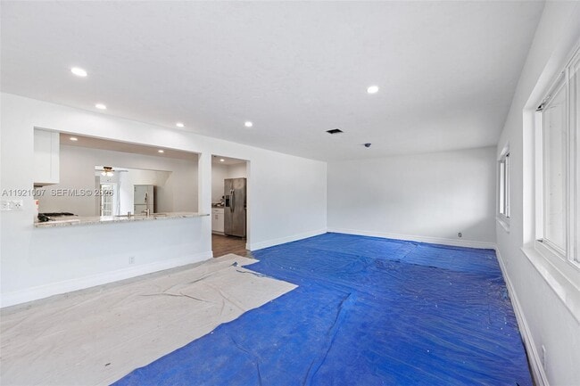Photo - 112 Milton St Unit 114