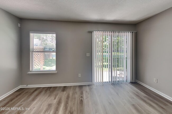 Photo - 137 Brays Island Ln
