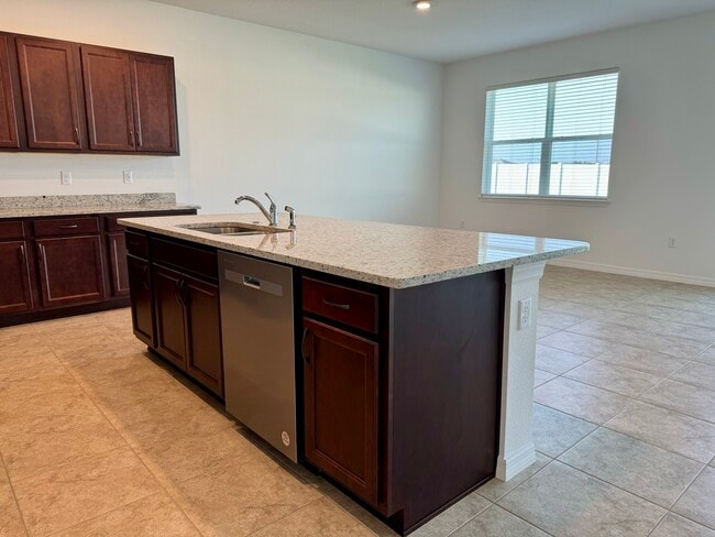 Photo - 5670 SW 77th Ave