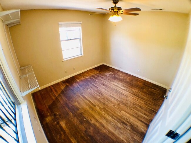 Photo - 3206 Lyons Rd