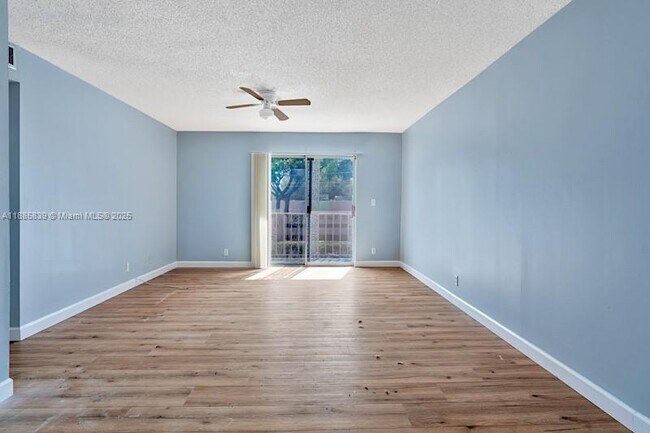 Photo - 501 SE 8th St Unit 205