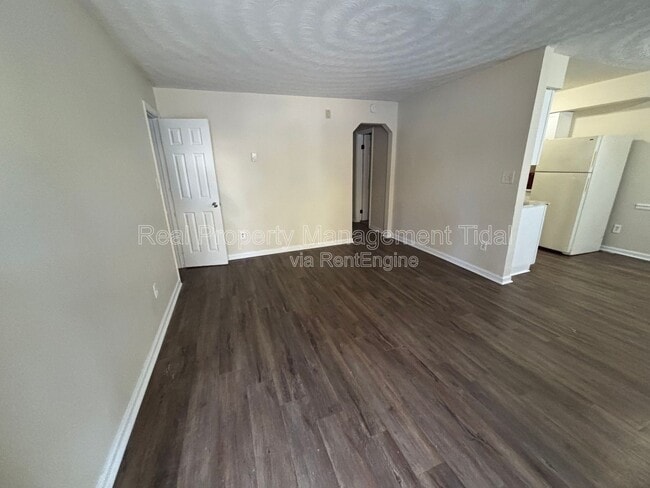 Photo - 6255 Alexander St Unit 6