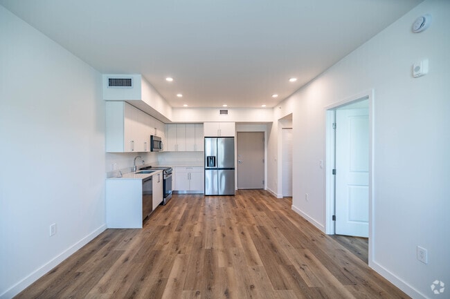 1 habitación, 1 baño - 670 pies cuadrados - Sala de estar/cocina - Adrian Builders at Eureka