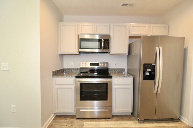 Photo - 3015 Locust Grv Ct