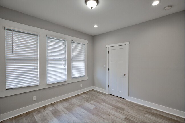 Photo - RPMIndiana.com Unit 1704#2