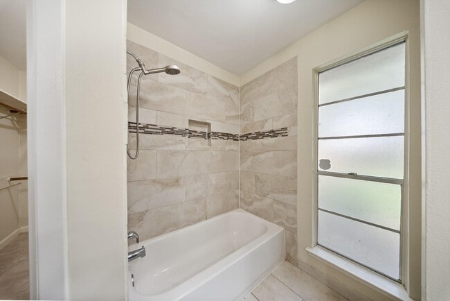 Photo - 15738 Tammany Ln