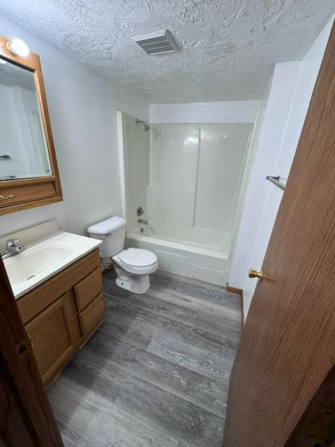 Photo - 103 Crestview Dr