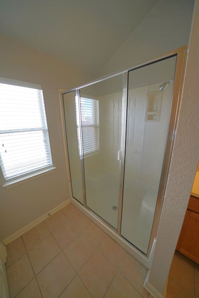 Photo - Gorgeous Single Story Home in Cibolo! Real...