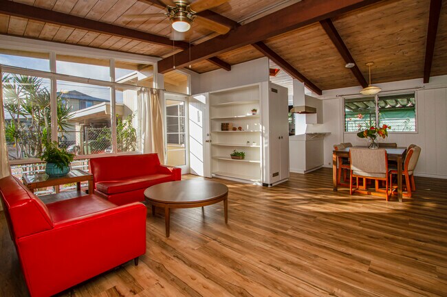 Photo - 1633 Hookani St
