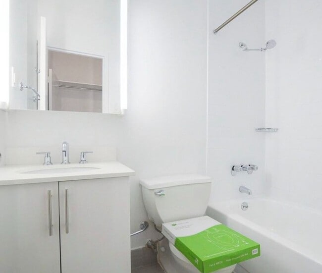 Photo - 90 Horatio St Unit 9K