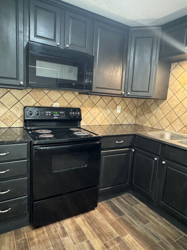 Photo - 2328 NW 46th St