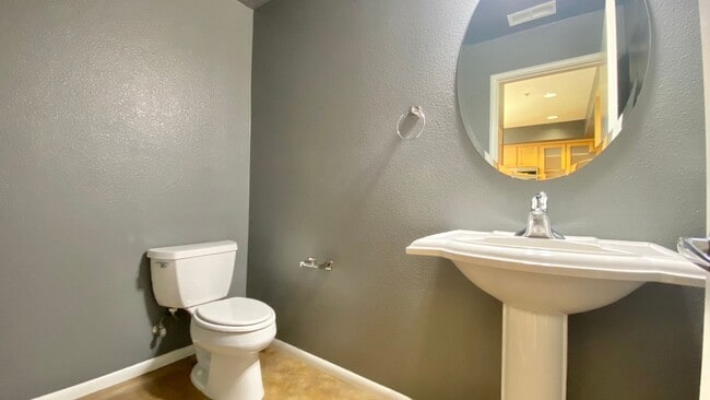 Photo - Contemporary 2-Bedroom Condo at the Heart ...