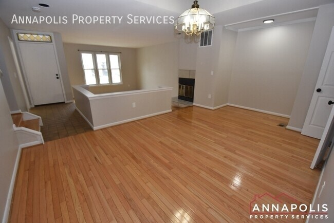 Photo - 418 Crane's Roost Ct