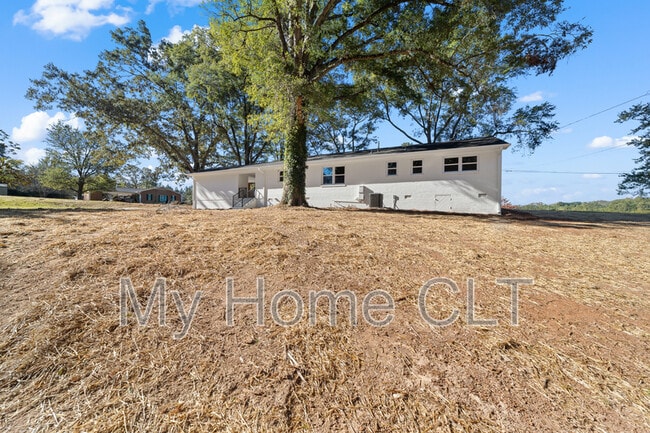 Building Photo - 3503 Linwood Rd Rental