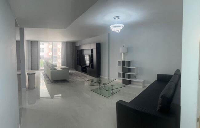 Photo - 1849 S Ocean Dr Unidad 608