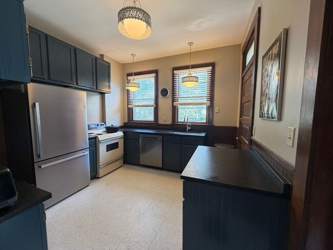 Photo - Newly Renovated 3 Bedroom, 2 Bathroom in the Heart of West Central