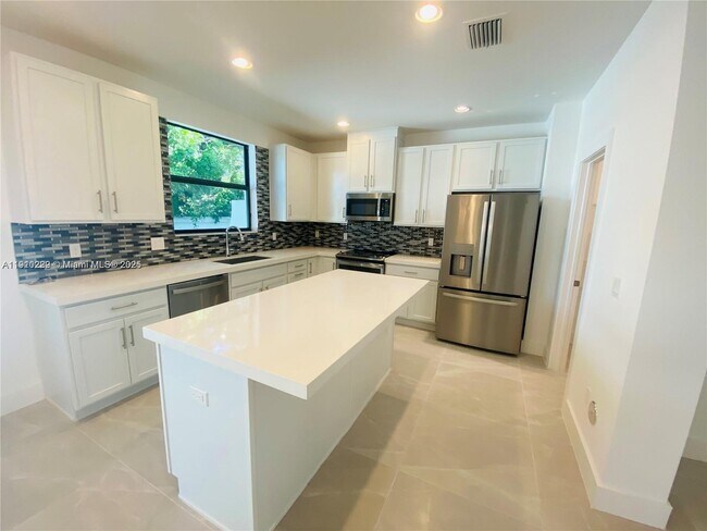 Photo - 4433 E Aqua Bella Ln