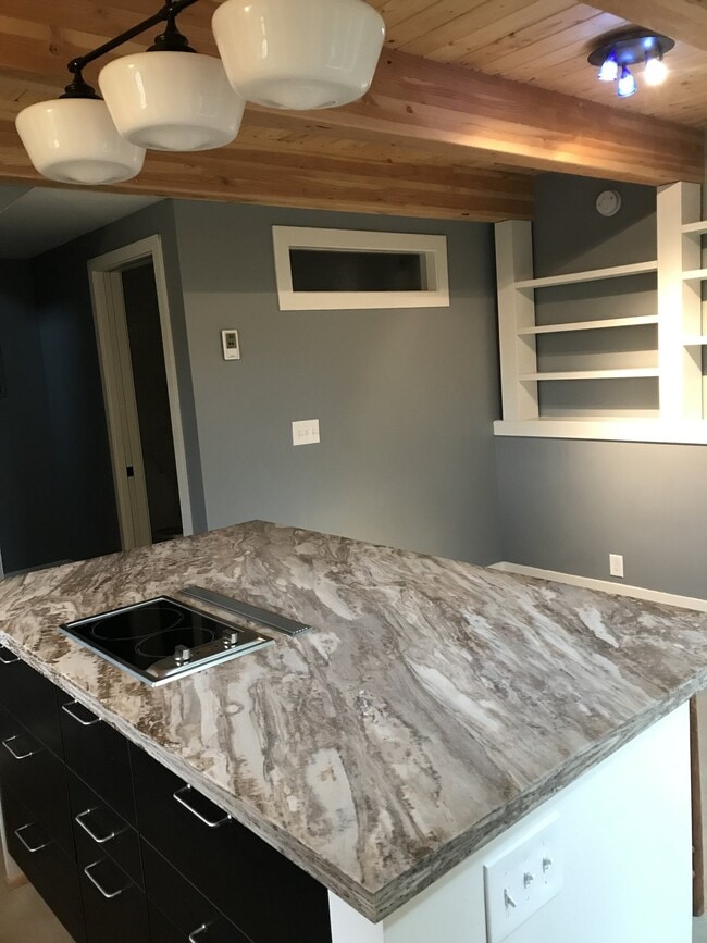 Photo - 1412 SE Carlton St