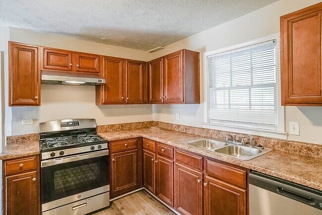 Photo - 5010 Ailene Dr