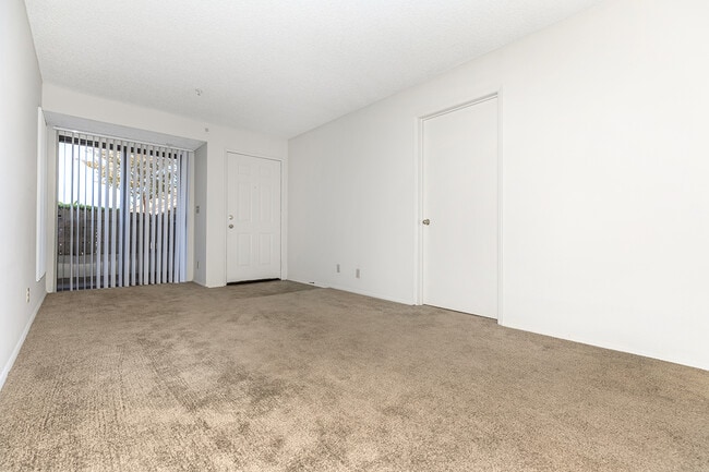Photo - Glenoaks Terrace Apartments