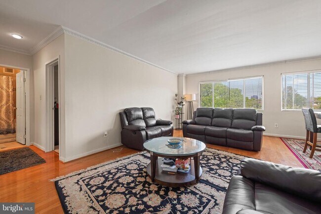 Building Photo - 3701 5th St S Unit 406 Rental