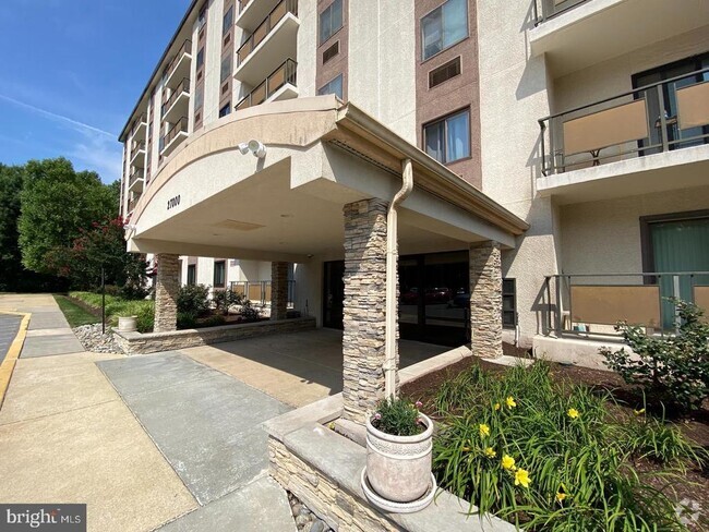 Building Photo - 27307 Valley Run Dr Unit 307 Rental