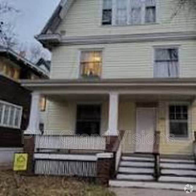 Building Photo - 250 N College St Unit 1 Rental