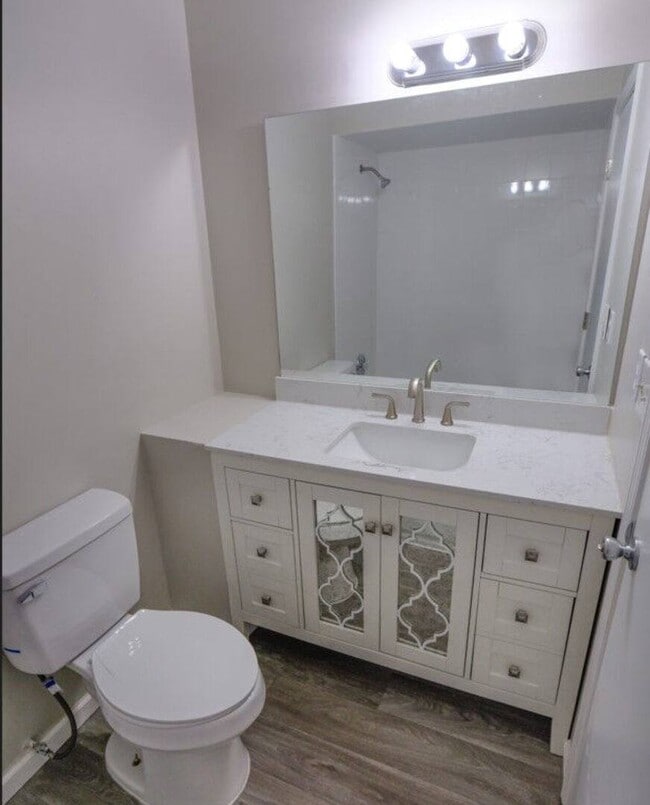 Pineview Apartments