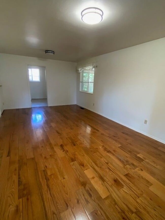 Photo - 205 S 46th Ave