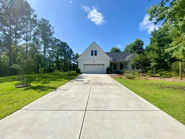 Welcome to Lake Life! Four Bedroom, Single... - Welcome to Lake Life! Four Bedroom, Single... Apartment