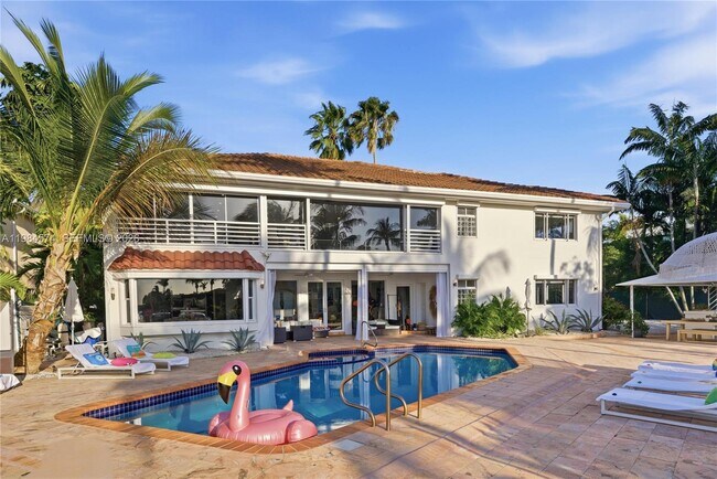 Photo - 3401 NE 165th St