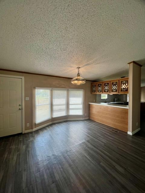 150 Oak Forest Dr