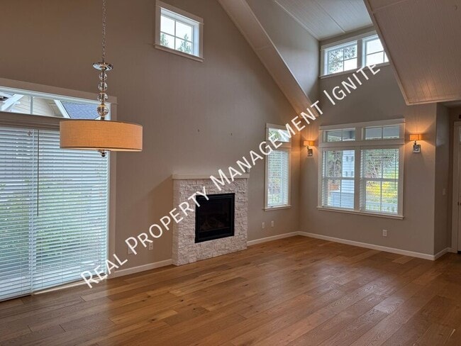 Photo - 2439 NW Drouillard Ave