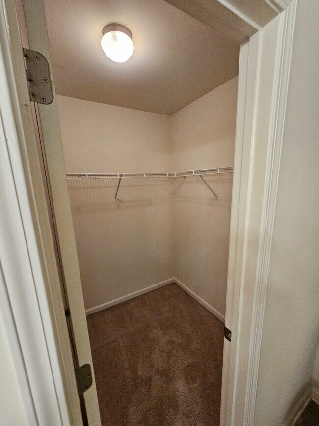 Photo - 2383 Hackamore Dr